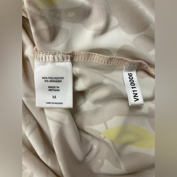 New York & Co. Tan 3/4 Sleeve Top Sz M - Picture 8 of 8